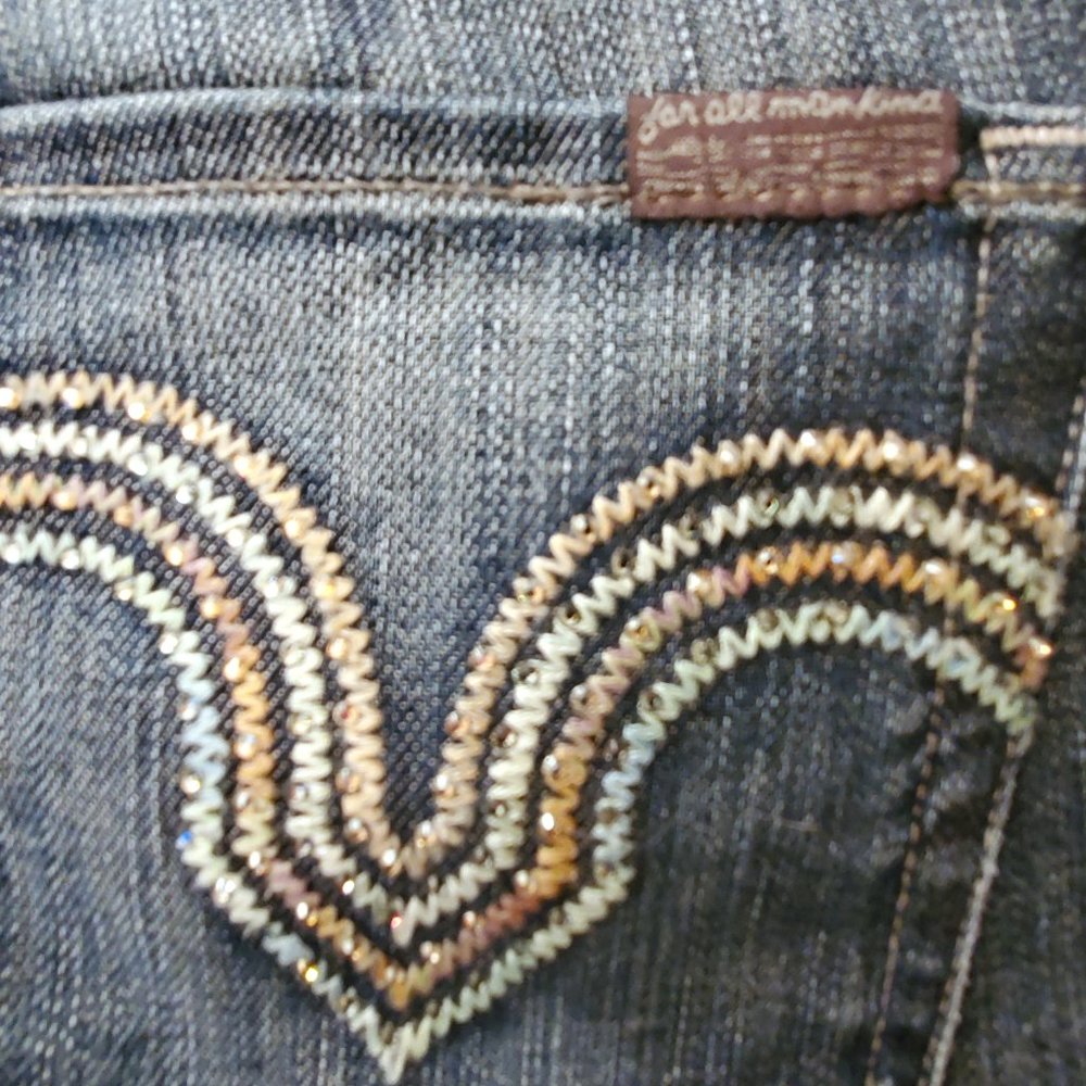 7 For All Mankind Kate w/Crystal Detail Jeans - Picture 3 of 8